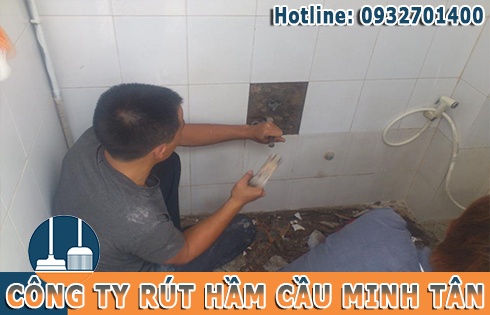 Thợ sửa bồn cầu toilet chống h&ocirc;i tại Bi&ecirc;n H&ograve;a Đồng Nai của c&ocirc;ng ty Minh T&acirc;n.