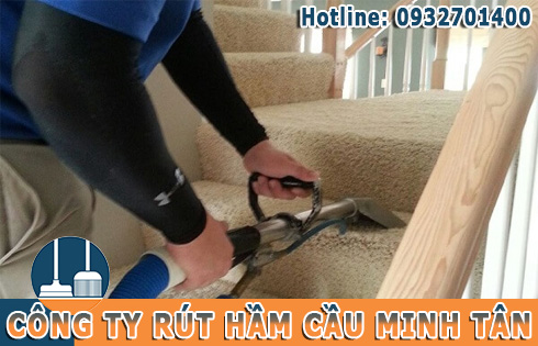 rong tất cả c&aacute;c h&igrave;nh thức giặt thảm th&igrave; giặt thảm cầu thang ở Quận 1 lu&ocirc;n đ&ograve;i hỏi kỹ thuật cao nhất bởi đặc th&ugrave; gấp kh&uacute;c của cầu thang