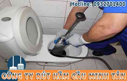 C&aacute;ch xử l&yacute; bồn cầu toilet bị nghẹt nước.