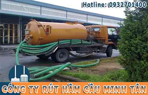G&iacute;a h&uacute;t hầm cầu tại c&aacute;c khu chế xuất ở C&ocirc;ng Ty Minh T&acirc;n.