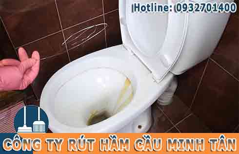 C&aacute;c c&aacute;ch th&ocirc;ng bồn cầu bệt bị tắc hiệu quả, đơn giản.