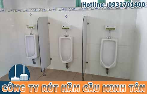 Đơn gi&aacute; dịch vụ th&ocirc;ng bồn tiểu nam gi&aacute; rẻ.