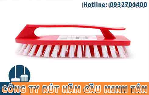 C&aacute;ch xử l&yacute; khi l&agrave;m rơi b&agrave;n chải v&agrave;o bồn cầu đơn giản tại nh&agrave;.